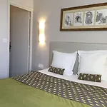 Du Pont Vieux 3*