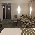 Ξενοδοχείο Du Pont Vieux 3*
