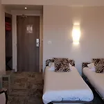 Ξενοδοχείο Du Pont Vieux 3*