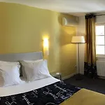 Du Pont Vieux 3*