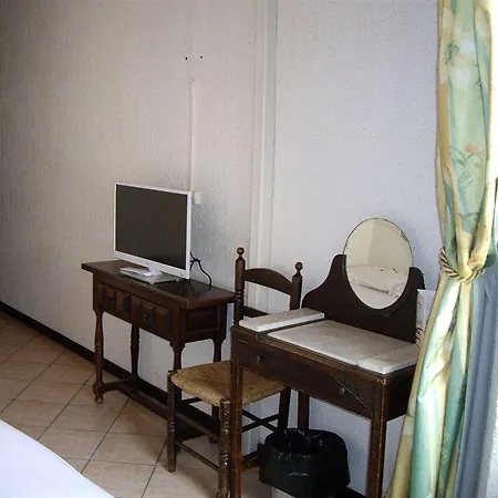 Hotel Du Pont Vieux 3*