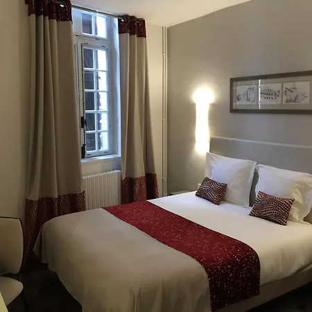 Du Pont Vieux Готель Каркассонн