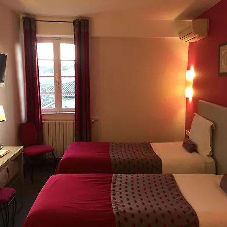 Du Pont Vieux 3*