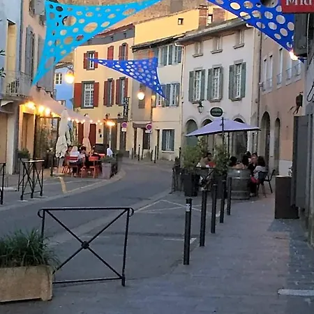 Готель Du Pont Vieux, Au Pied De La Cite