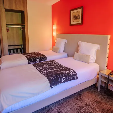 Hotel Du Pont Vieux, Au Pied De La Cite Medievale Carcassonne