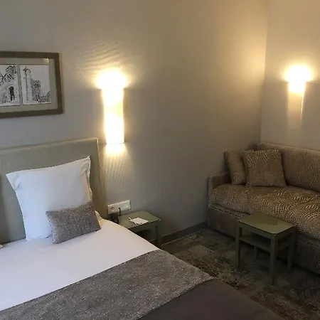 Готель Du Pont Vieux, Au Pied De La Cite 3*