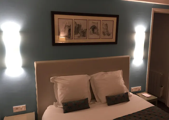 Hotel Du Pont Vieux 3*