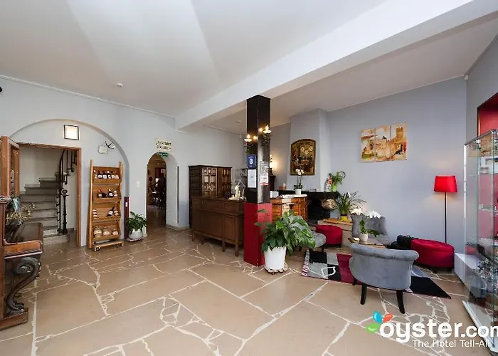 Du Pont Vieux Hotel 3*