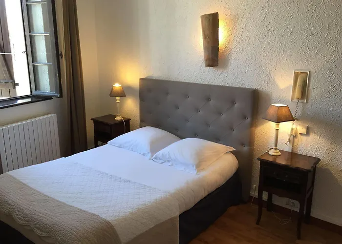 Du Pont Vieux Ξενοδοχείο 3*